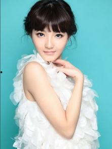 百卉子个人资料,才情横溢的文艺才女，笔耕不辍的文学探索者