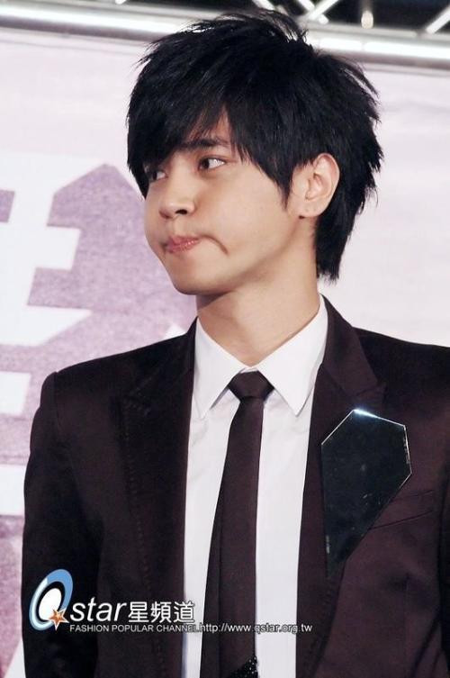 罗志祥照片最新图片,魅力依旧引人瞩目