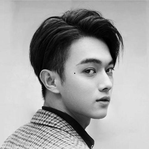 20岁的男明星有哪些,盘点20岁男明星的璀璨星途