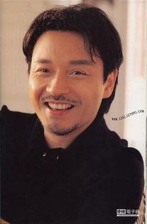 明星评价张国荣,永恒星光，巨星风范的传奇评价集锦