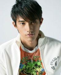 吴建飞个人资料,多才多艺的歌手、演员，影视歌三栖明星的璀璨人生